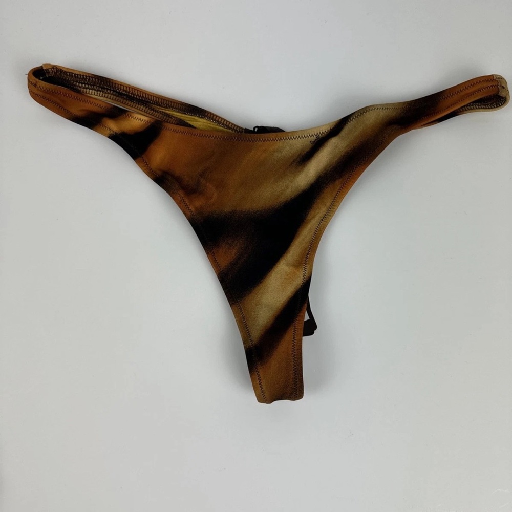 Skims/Roberto Cavalli X Thong Bottoms - Tiger Face Print - Size Small